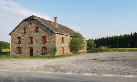IDELUX Développement lanceert een oproep tot kopers voor een historisch onroerend goed, ‘La Ferme Jacquet’, in de Hoge Ardennen